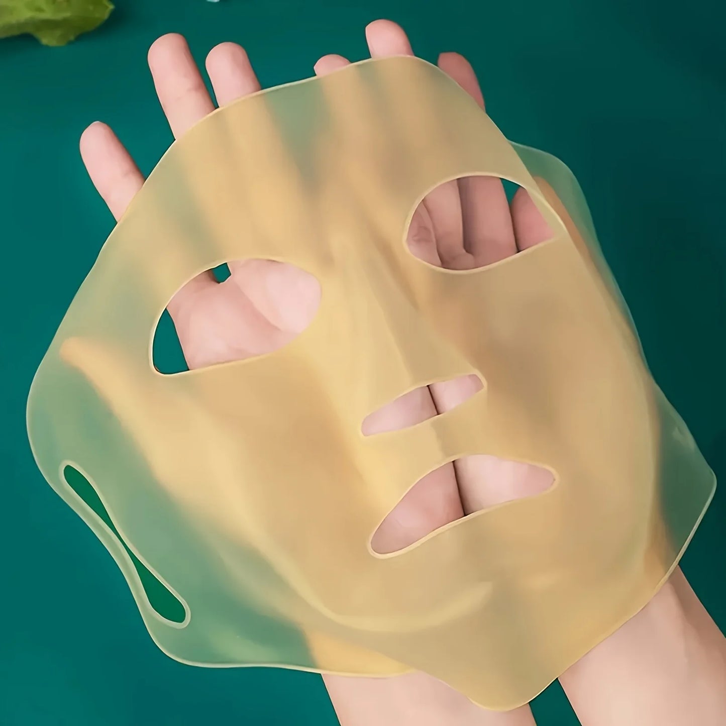 WRDEW 3D Silicone Facial Mask For Moisturizing And Reuse